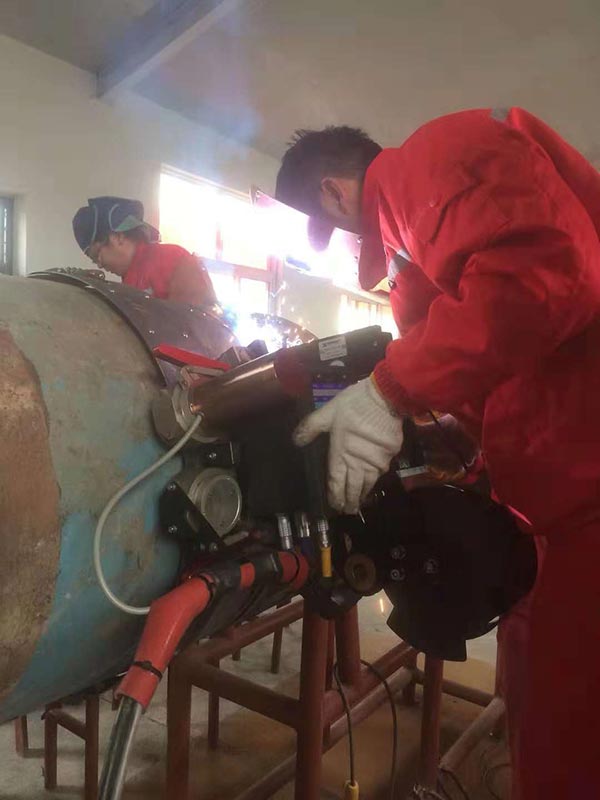 管道全自動(dòng)焊機(jī)