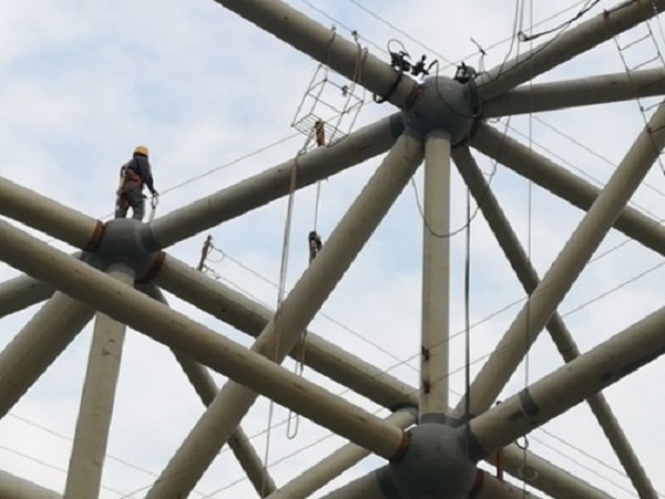 建筑鋼結(jié)構(gòu)管桁架焊接案例