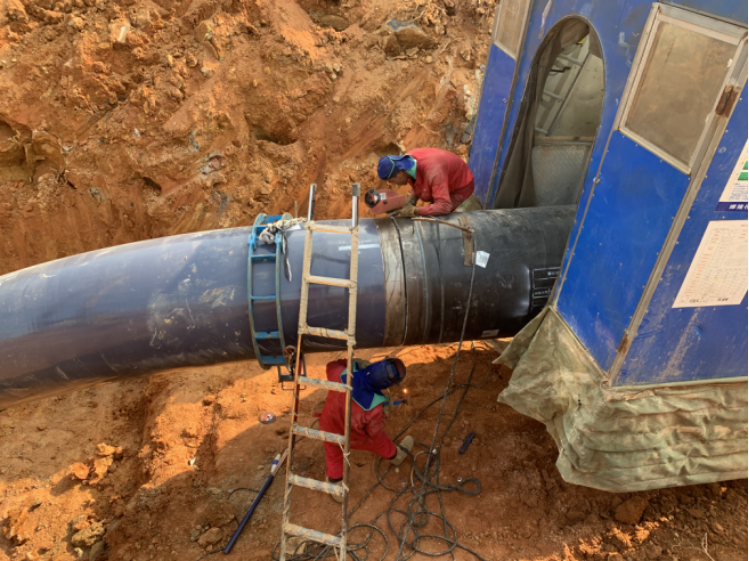 管道全自動(dòng)焊機(jī)