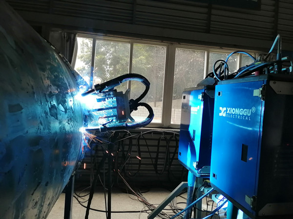 熊谷管道自動(dòng)焊接設(shè)備