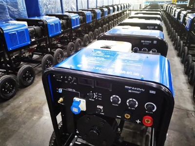 汽油發(fā)電電焊機(jī)