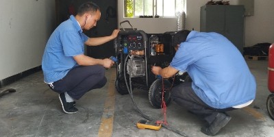 內(nèi)燃弧焊機“老化實驗室”里的堅守