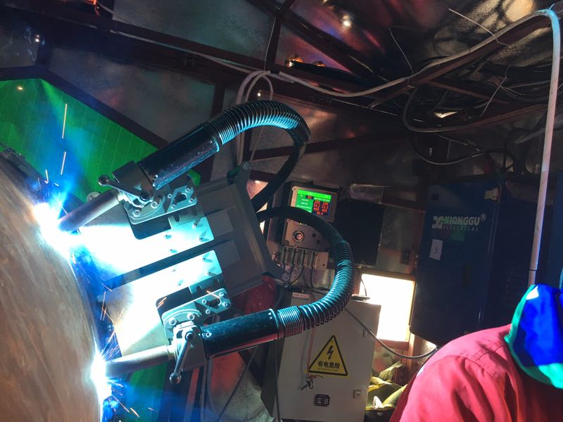 熊谷管道全自動(dòng)焊接設(shè)備鄂安滄七標(biāo)施工現(xiàn)場(chǎng)